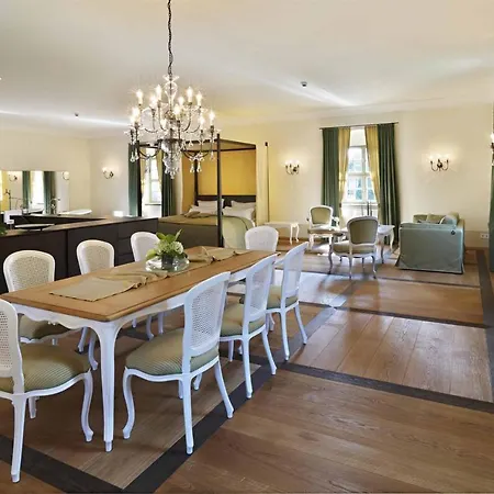 홈스테이 Barockschloss Rammenau